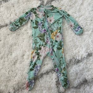 Posh Peanut 0-3 month zip pajamas